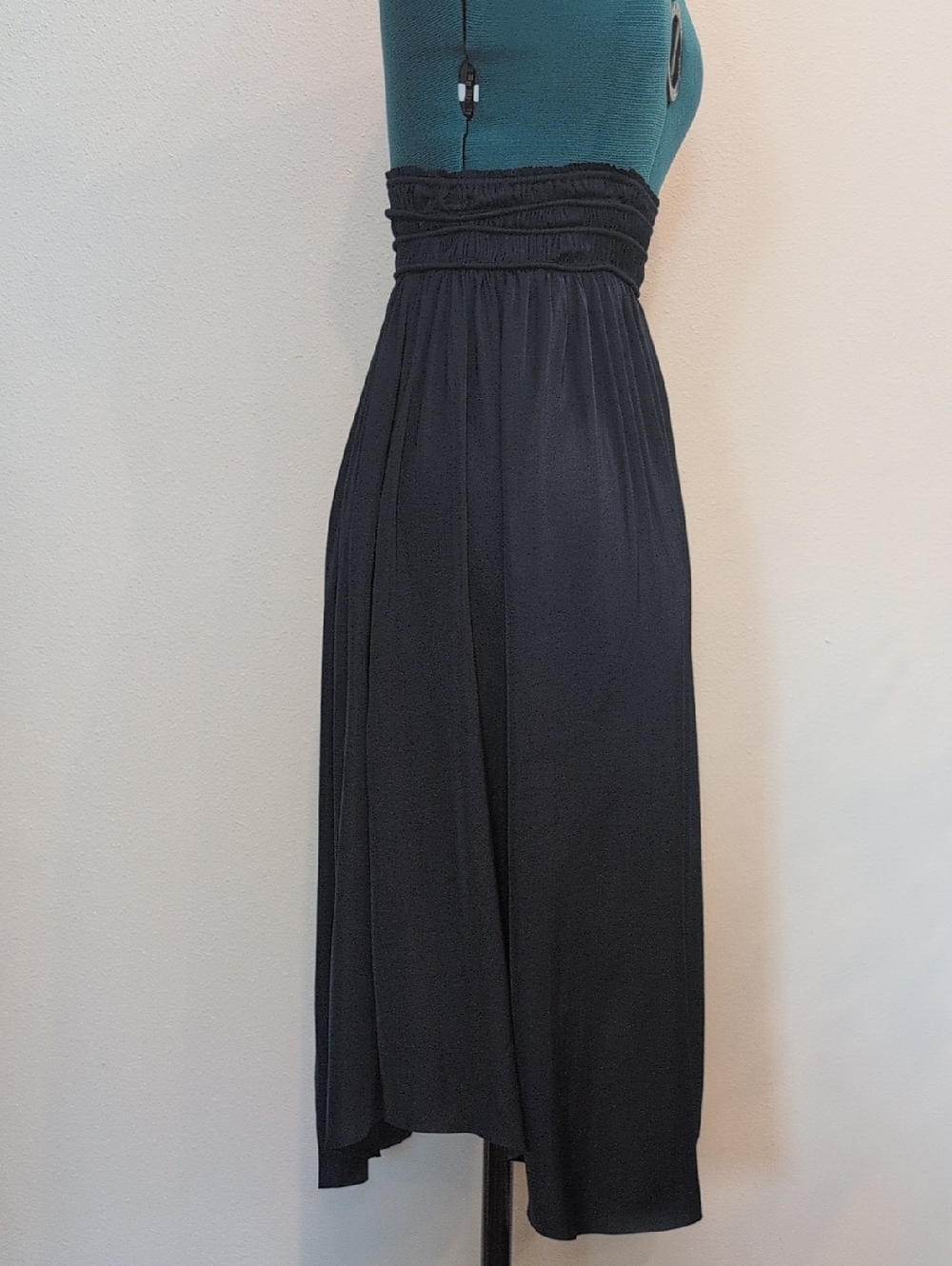 White House Black Market Navy Midi Skirt Size 0